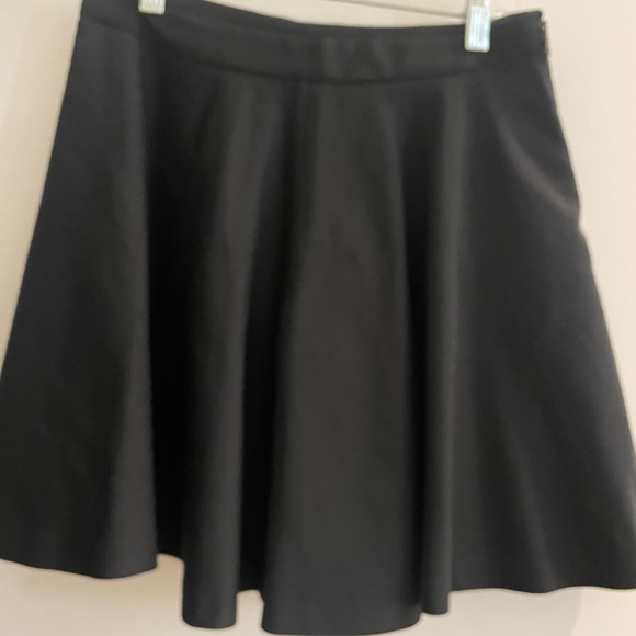 Alice + Olivia Employed Black High Waist A Line Skater Mini Skirt - Picture 3 of 3